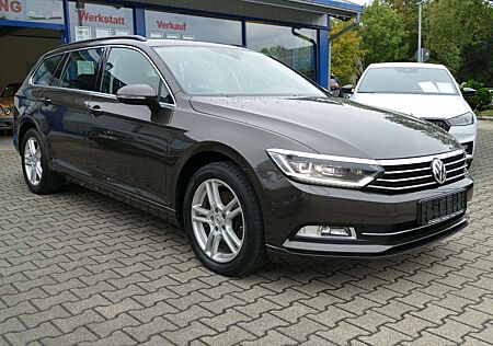 VW Passat Volkswagen AHK*ACC*KLIMAAUTO.*PDC***