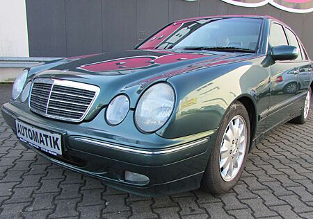 Mercedes-Benz E 200 Kompressor Elegance