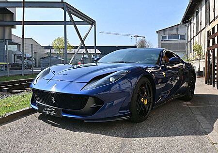 Ferrari 812 Superfast/Carbon/Power Garantie/LED/SiHe/Top