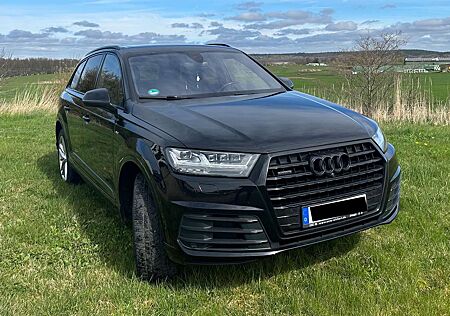 Audi Q7 Diesel 3.0 TDI quattro tiptronic