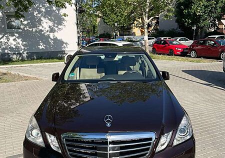 Mercedes-Benz E 350 CGI BlueEfficiency (212.057)
