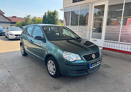 VW Polo Volkswagen IV Tour Klima PDC Allwetter 5-türig