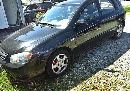 Kia Cerato 1.6 LX Lim./wenig km/met+Alu+eFH+Klima/m.AHK/o.TUV