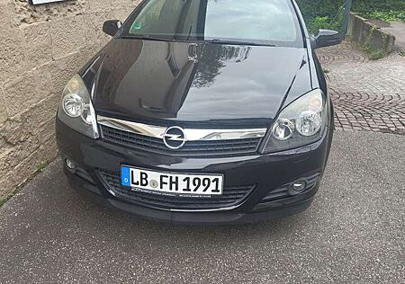 Opel Astra Edition