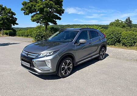 Mitsubishi Eclipse Cross Top 4WD, KAM 360*,Head-Up, ACC,LED