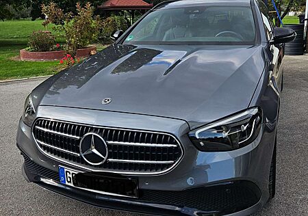 Mercedes-Benz E 200 T 9G-TRONICAvantgarde