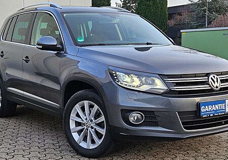 VW Tiguan Volkswagen 2.0 TSI 4MOTION HIGHLINE*DSG*PDC*AHK*NAVI