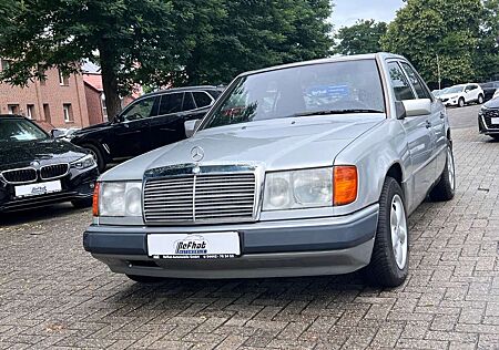 Mercedes-Benz 200 E 2.0 Limousine Automatik Schiebedach