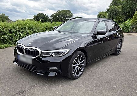 BMW 320i 320 Touring Aut.