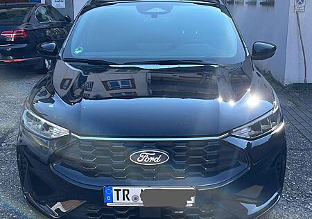 Ford Kuga 1.5 EcoBoost ST-LINE