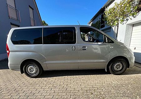 Hyundai H-1 TRAVEL (TQ) 2.5 CRDI