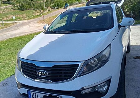 Kia Sportage 2.0 CRDi 2WD Attract