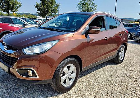 Hyundai iX35 Style AWD 4x4 Leder* AHK* 4x Sitzheizung*