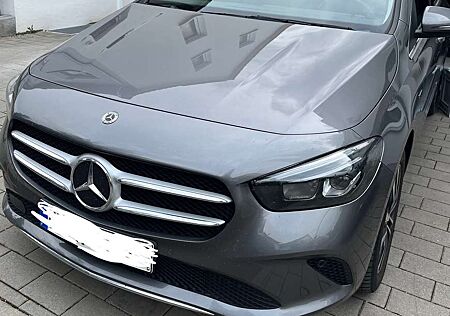 Mercedes-Benz B 250 e 8G-DCT Progressive
