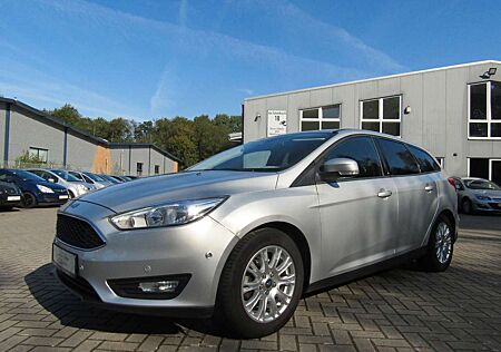 Ford Focus Turnier Business,Erste Hand,AHK,PDS,Navi