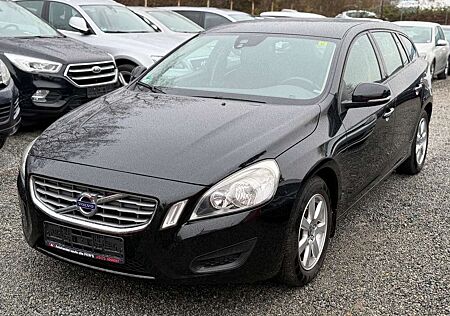 Volvo V60 Kombi Kinetic*klima*EURO 5*TÜV NEU