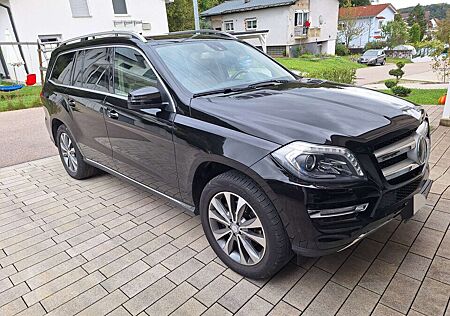Mercedes-Benz GL 350 BlueTEC 4Matic 7G-TRONIC