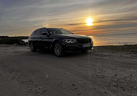 BMW 520d 520 xDrive Touring Aut.Sport Line