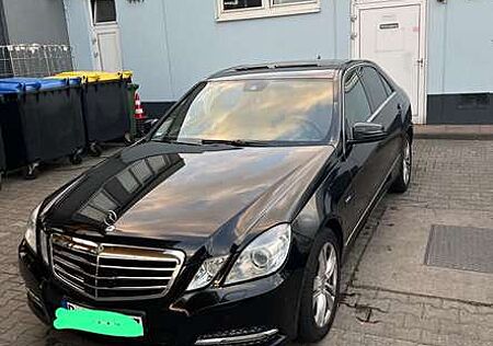 Mercedes-Benz E 350 CDI DPF 4Matic BlueEFFICIENCY 7G-TRONIC Elegance