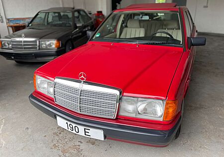 Mercedes-Benz 190 E2,0 fast 1.Hand, original 68000km, Sahneteil