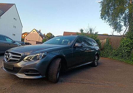 Mercedes-Benz E 220 T BlueTEC 4Matic 7G-TRONIC Avantgarde