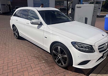Mercedes-Benz C 300 de T 9G-TRONIC AMG Line