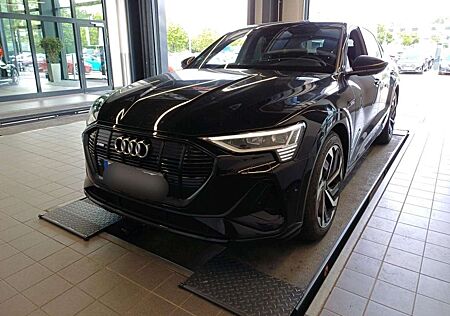 Audi e-tron SPORTBACK 50 2x S LINE BLACK ACC/PANO/360