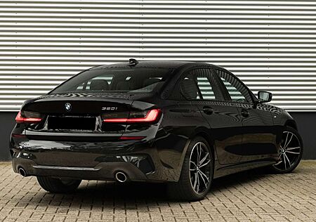 BMW 320i 320 3er xDrive Aut. M Sport