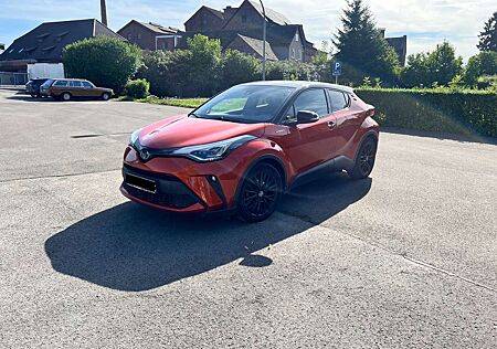 Toyota C-HR 2.0 Hybrid Orange Edition