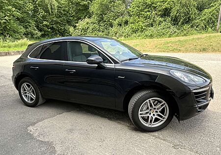 Porsche Macan S Diesel PDK Standheizung Scheckheft