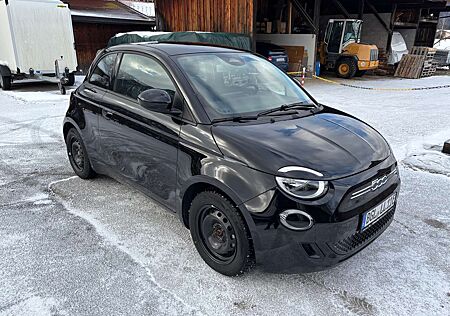 Fiat 500E 118 PS Icon Kamera Winterpaket