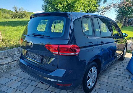 VW Touran Volkswagen 1.2 TSI (BlueMotion Technology) Trendline