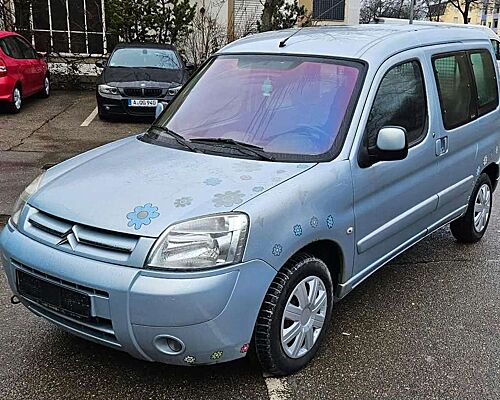 Citroen Berlingo Berlingo 1.6 16V Multispace ( navi , klima ) Unfallfahre ( ohne TUV )