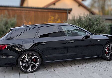 Audi A4 Avant 40 TFSI quattro S tronic S line