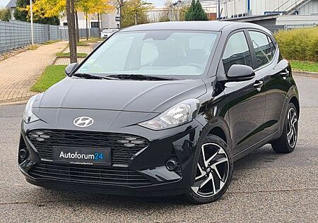 Hyundai i10 Trend*Autom.*Navi*CarPlay*PDC*LHZ*SHZ*