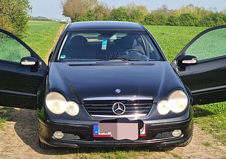 Mercedes-Benz CLK 320 Coupe Elegance