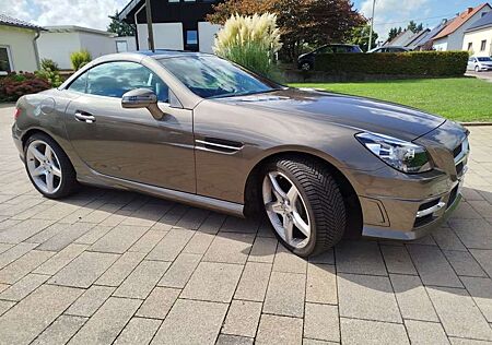Mercedes-Benz SLK 200 7G-TRONIC*Airscarf*AMG-Line*wie NEU