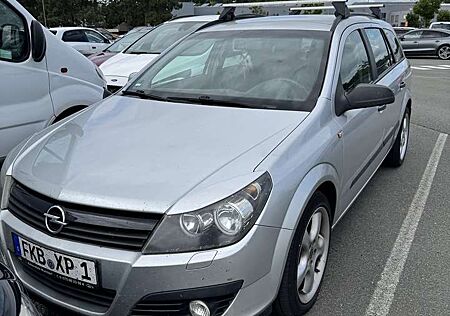 Opel Astra 1.9 CDTI Caravan Sport Standheizung