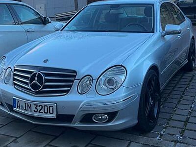 Mercedes-Benz E 280 4Matic Automatik Classic
