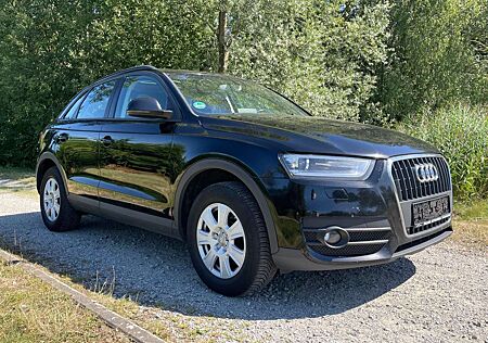 Audi Q3 2.0l TDI Tüv=07/26 1Hand Pano BOSE Xenon Navi