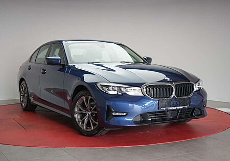 BMW 320 i Sport Line Navi/ACC/Virtual/Carplay/LED