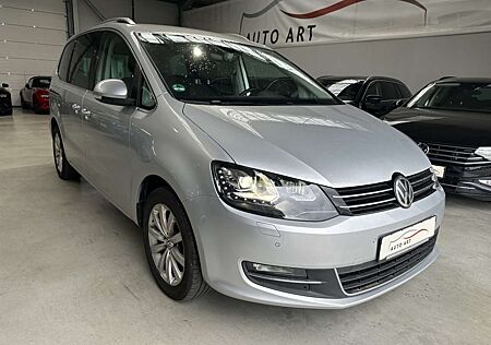 VW Sharan Volkswagen Highline Navi 7Sitzer Bi-Xenon ACC Kamera