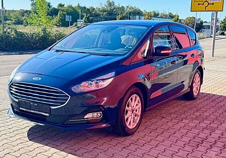 Ford S-Max Trend, 7-Sitzer, AHK, 1.Hand, Navi, 8-fach bereift