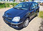 Nissan Almera Tino