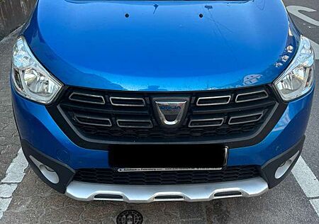 Dacia Lodgy Blue dCi 115 Stepway