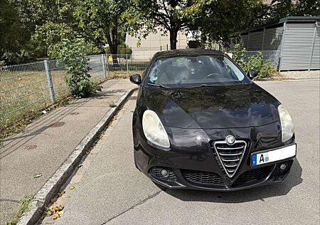 Alfa Romeo Giulietta Alfa Romeo Giulietta 2.0 JTDM | TÜV neu (07/2028)