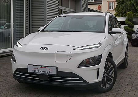 Hyundai Kona Select ACC LKA Carplay Kamer SHZ+LenkHz PDC