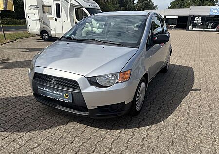 Mitsubishi Colt Inform mit Klimaanlage Allwetterreifen
