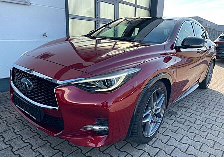 Infiniti Q30 s 2.0 Sport AWD/AUT/NAVI/PANO/SHZ/PDC