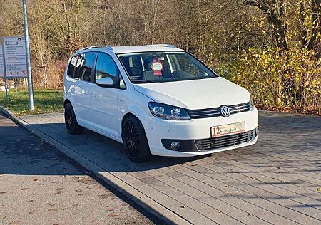 VW Touran Volkswagen Cup BMT*TÜV-NEU*PDC*SHZ*TEMPOMAT*KLIMAAUT